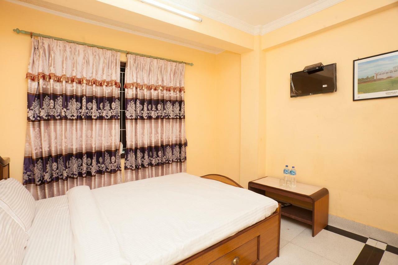 Spot On 397 Hotel Triveni Guest House Catmandu Exterior foto