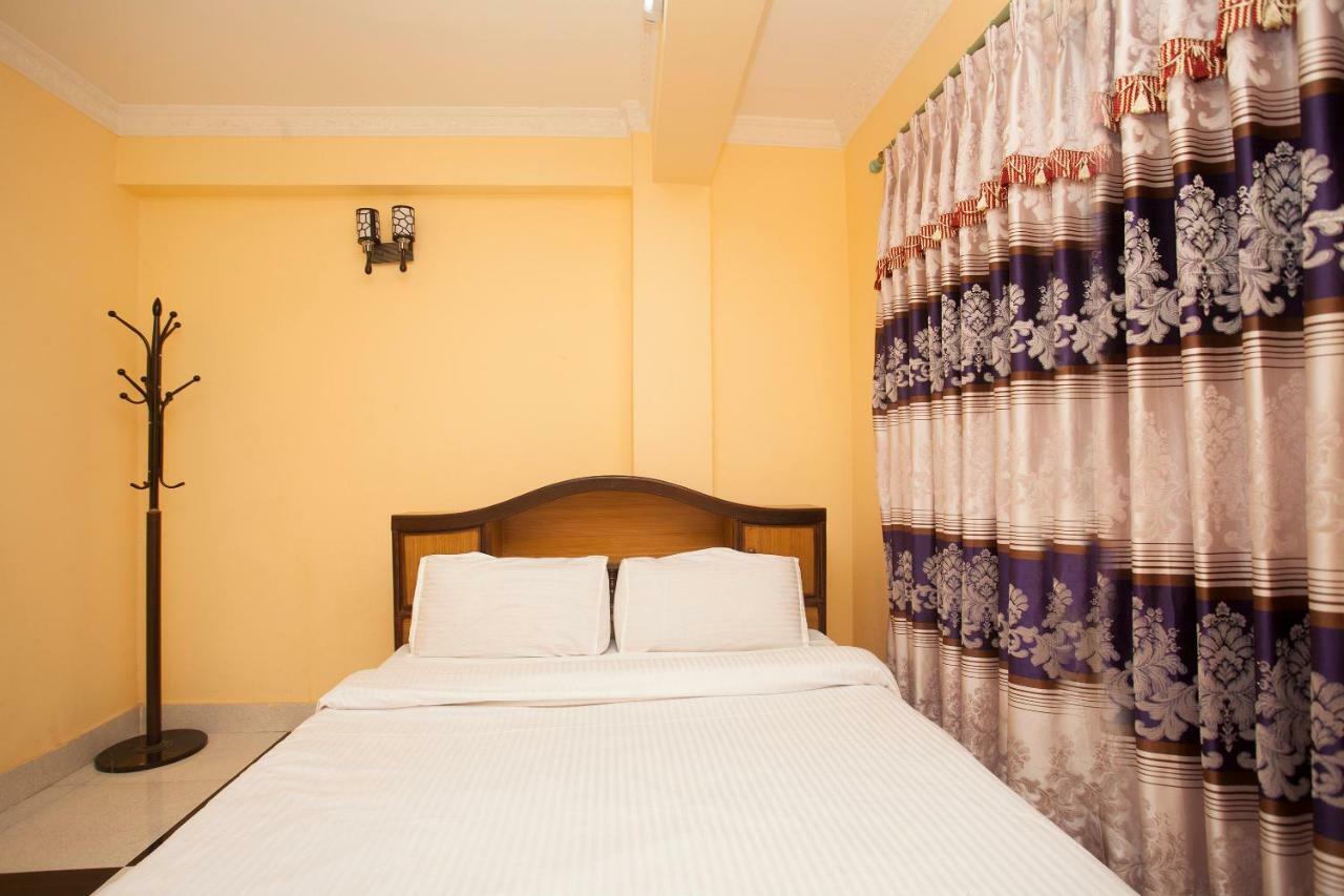 Spot On 397 Hotel Triveni Guest House Catmandu Exterior foto