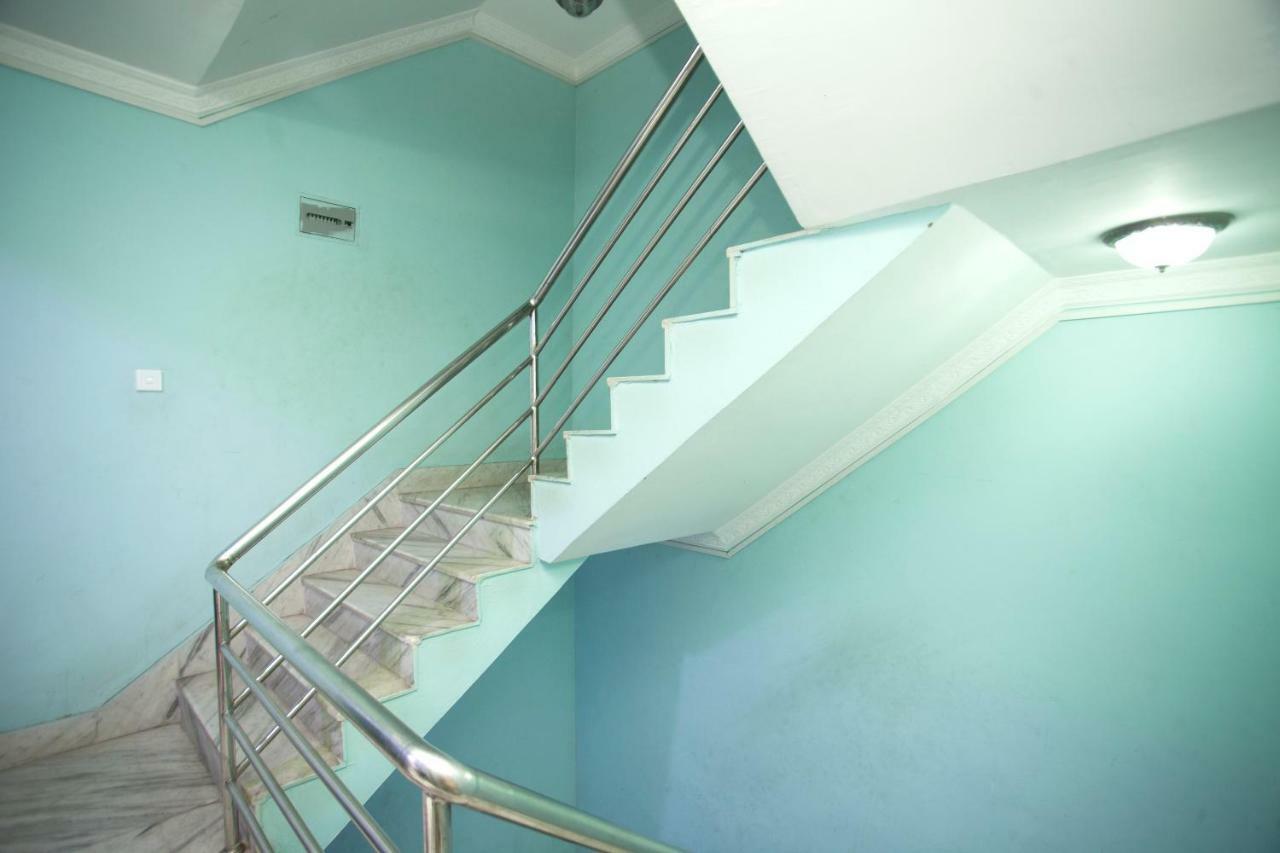 Spot On 397 Hotel Triveni Guest House Catmandu Exterior foto